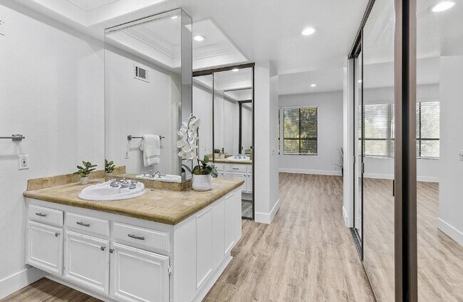 Building Photo - EXPERIENCE THE SOLITUDE OF TURTLE ROCK VILLAGE —3 Bedroom/2 Bath Condo