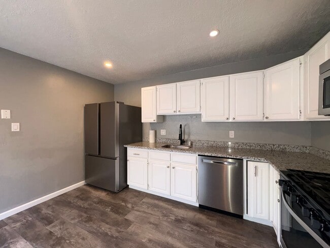 Building Photo - 1209 Vienna Ct