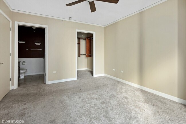 Building Photo - 201 N Westshore Dr