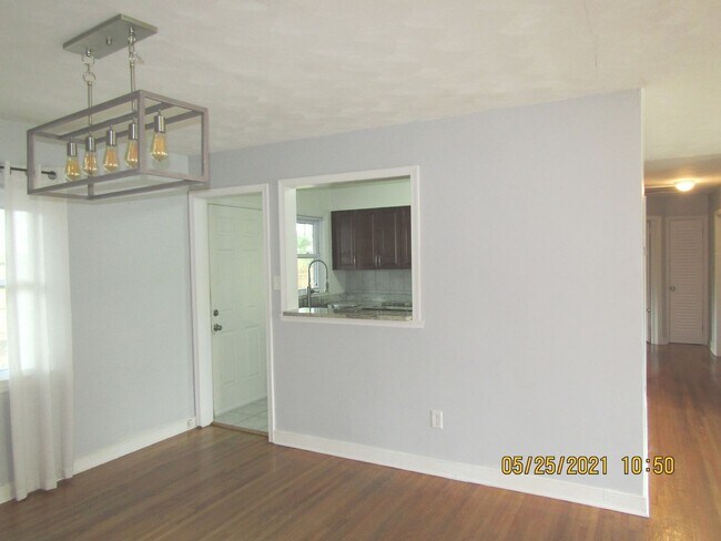 Building Photo - Bell Haven