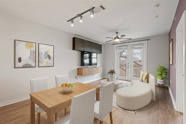 Building Photo - 1900 Barton Springs Rd