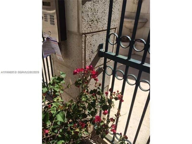 Building Photo - 8888 Collins Ave