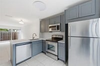 Building Photo - 3001 NW 5th Terrace