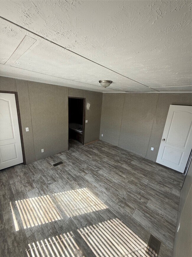 Building Photo - 239 Road 5027 Rd