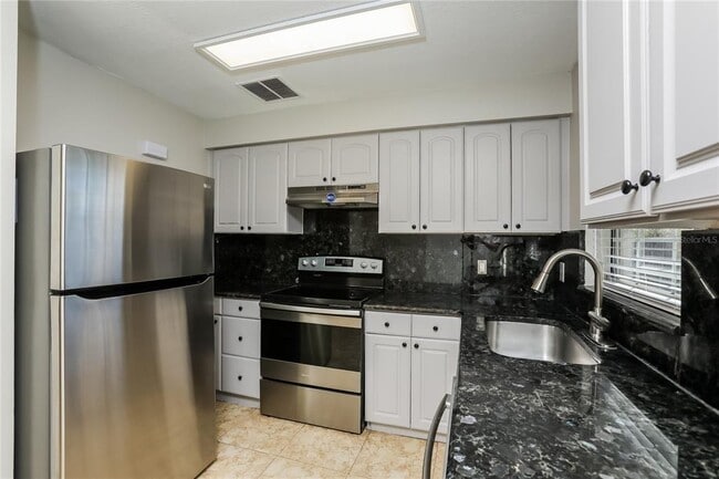 Building Photo - 7560 Quail Pond St