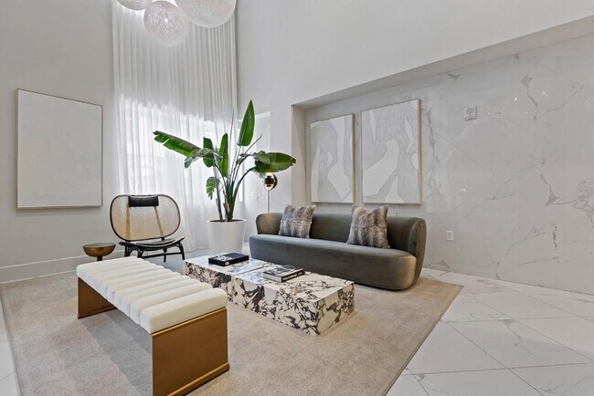 Building Photo - 775 Juniper St NE