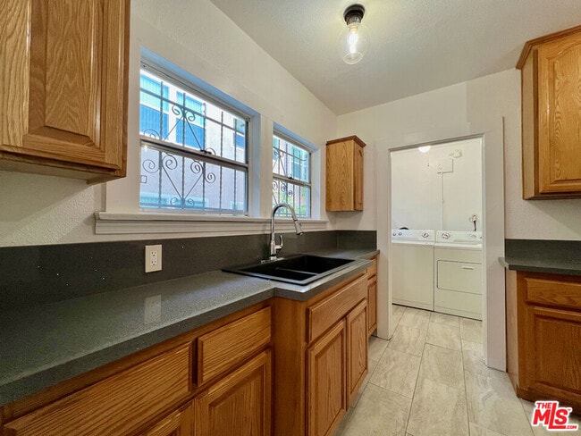 Building Photo - 4115 Halldale Ave