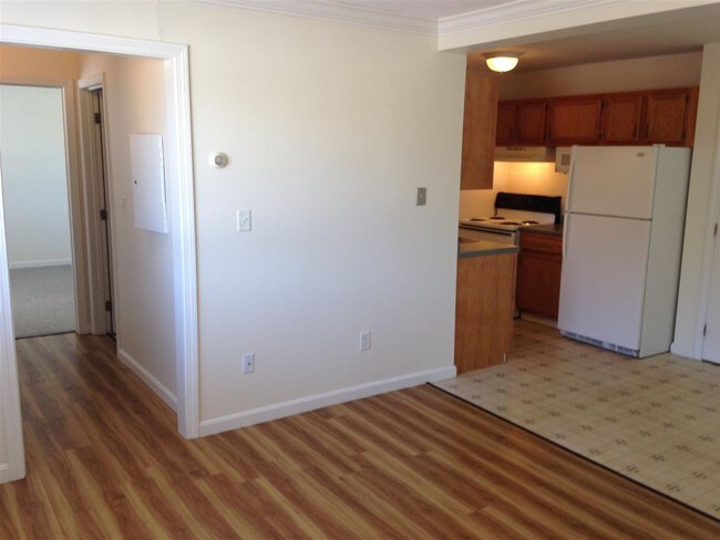 Building Photo - 3861 Brown Ave