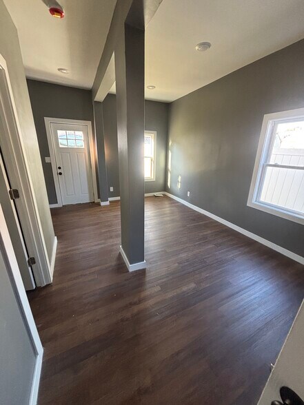 1 Bedroom - 641 Broadway