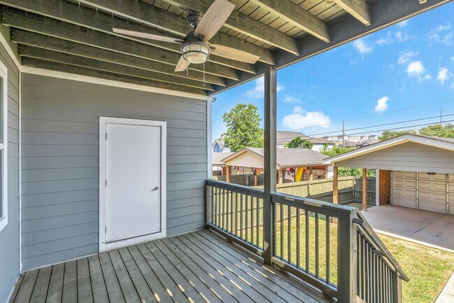 Building Photo - 4 BR with amenities in The Nations~