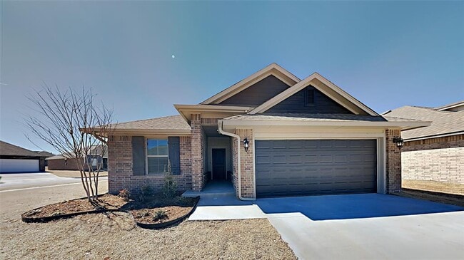 Primary Photo - 14301 Peach Tree Dr