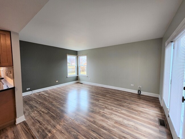 Building Photo - 1176 Sumac Trail