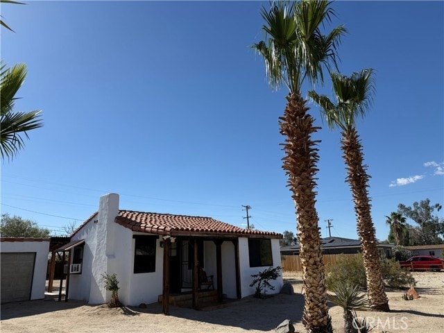 Building Photo - 6586 El Rey Ave