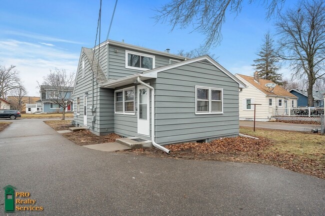 Building Photo - 4 Bedroom Home in Crystal