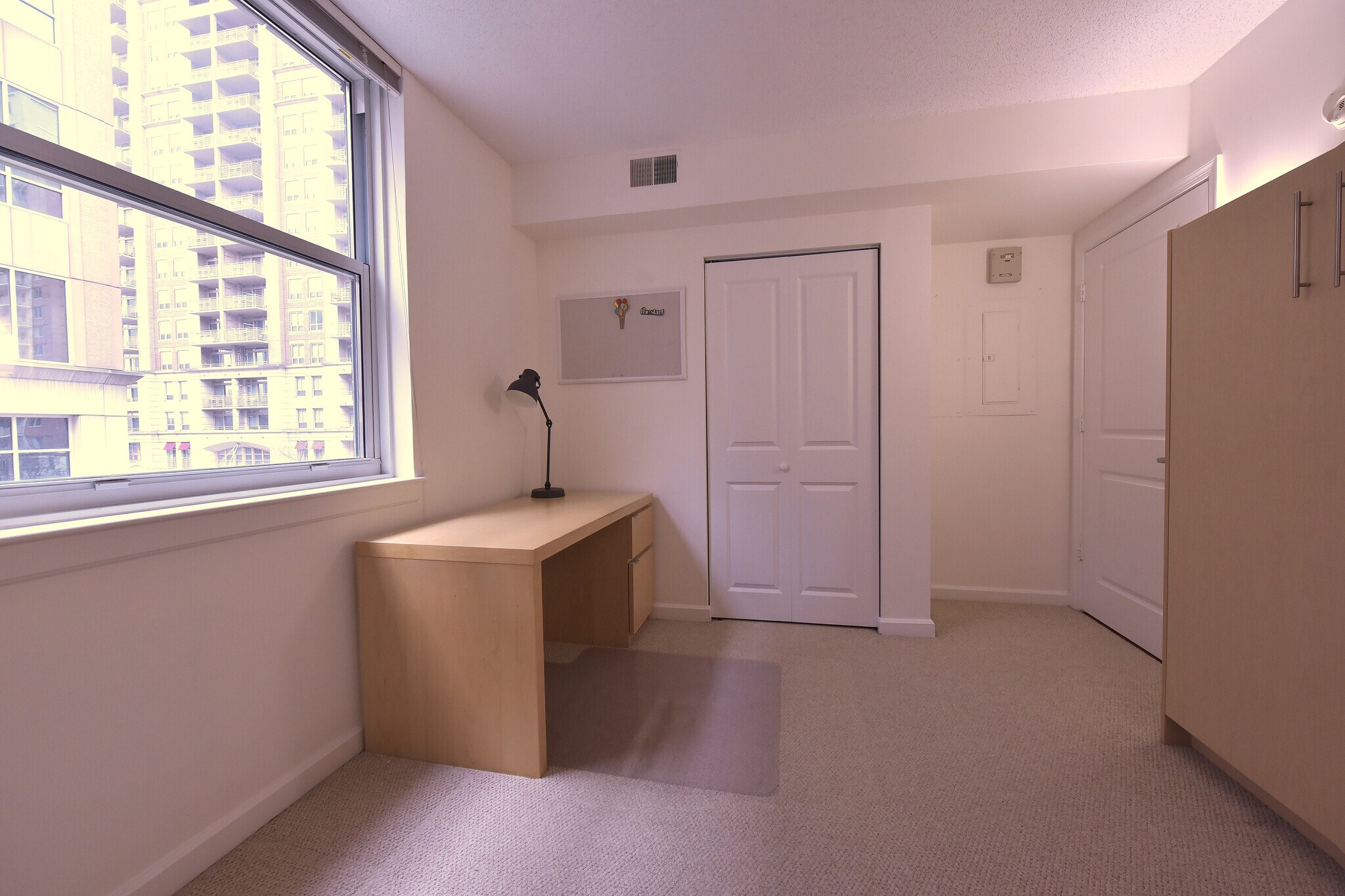 Building Photo - 880 N Pollard St