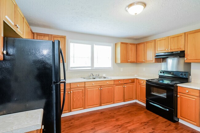 Building Photo - Bright Nashville Home with 4 Bedrooms