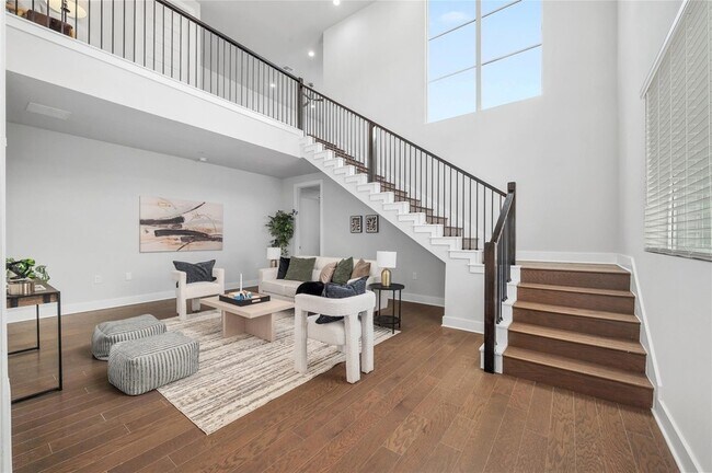 Building Photo - 4410 Grotto Dr