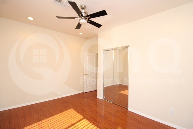 Building Photo - 2568 E San Rafael Trail