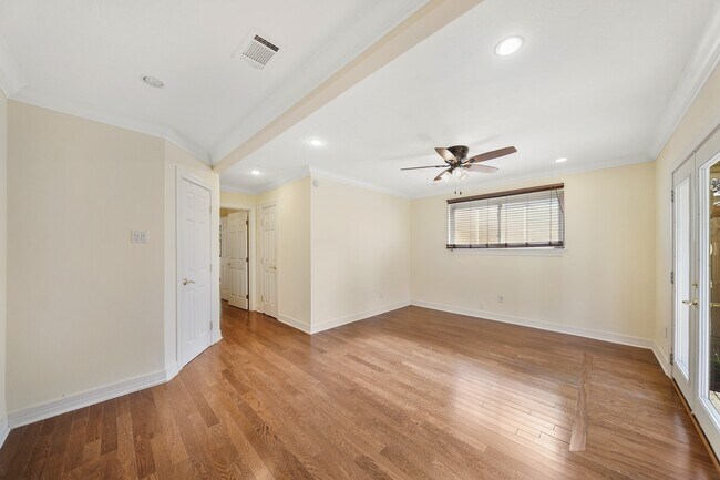 Building Photo - 4419 Grass Valley St