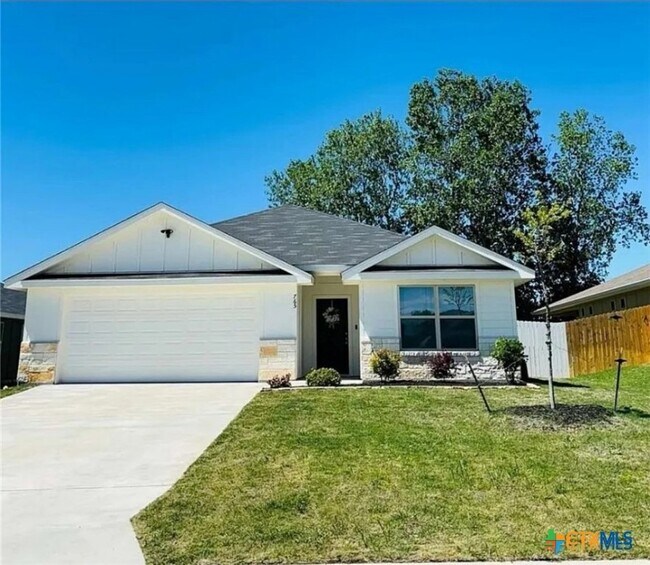 Primary Photo - 765 Freedom Cir