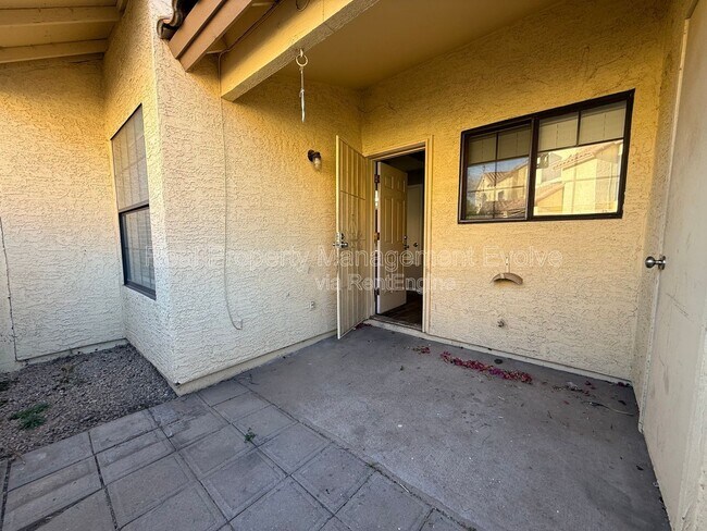 Building Photo - 455 S Mesa Dr