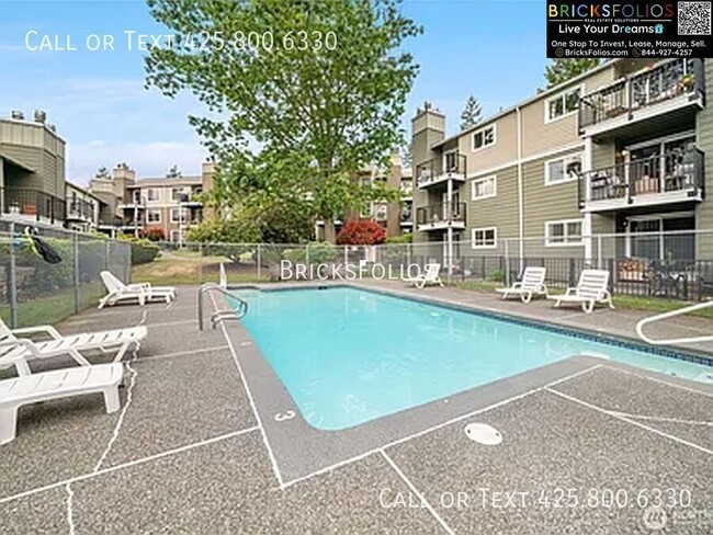 Building Photo - 820 Cady Rd