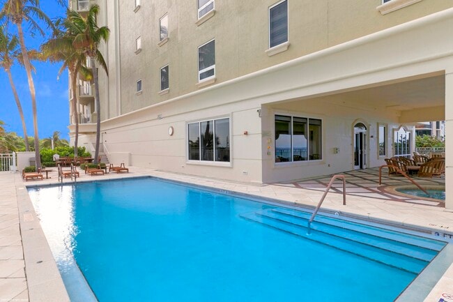 Building Photo - 5310 N Ocean Dr