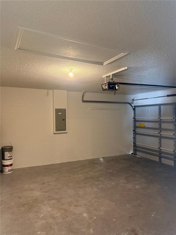 Building Photo - 405 Francisco Way