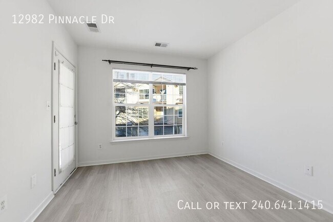 Building Photo - 12982 Pinnacle Dr