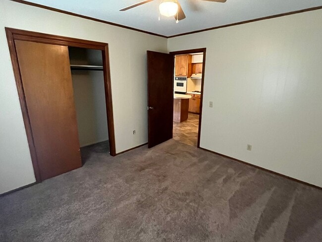 Building Photo - 505 E Fir St