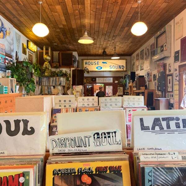 Mississippi Record Store - 555 N Simpson St