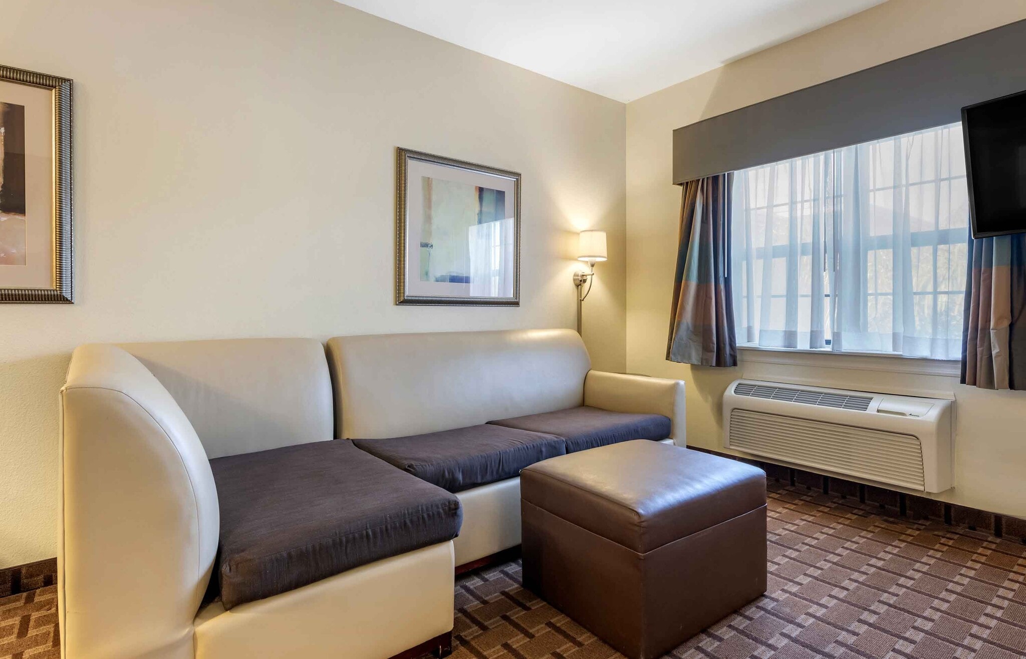 Building Photo - Furnished Studio-Lakeland - I-4