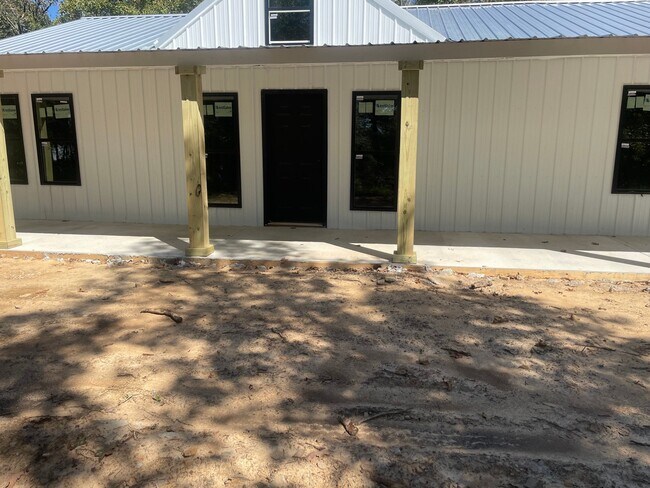 Building Photo - 447 Stone Mountain Rd