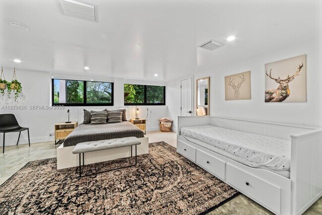 Building Photo - 14875 SW 212th St