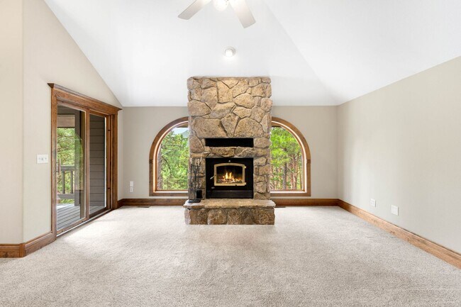 Building Photo - 1BD, 1BA Mountain Gatehouse in Conifer