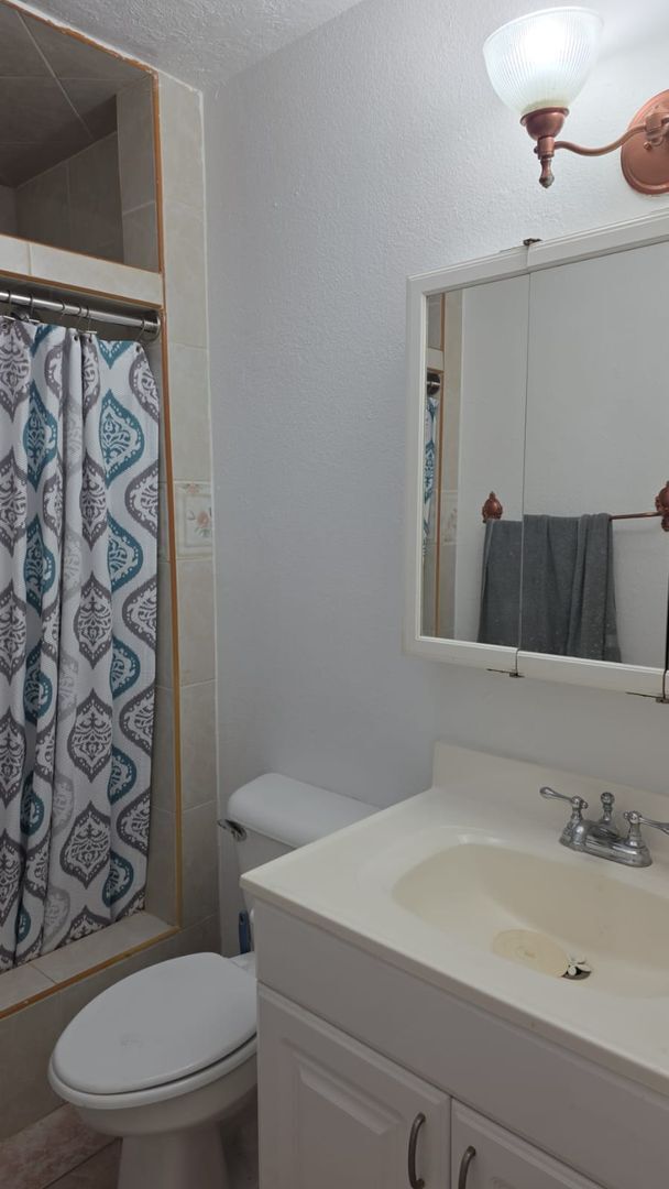 Building Photo - HOME FOR RENT IN ANTHONY TEXAS