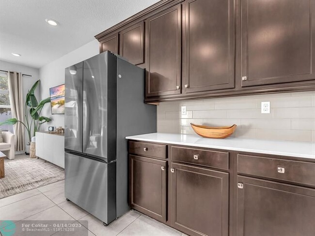 Building Photo - 1130 Rio Ct