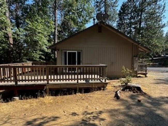 Building Photo - Upper Crystal Falls 2 Bedroom Home