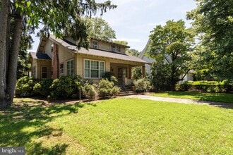 Building Photo - 733 Camden Ave