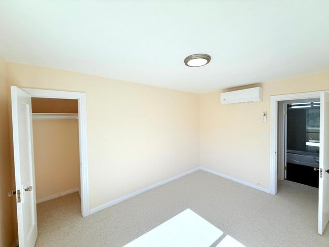 Building Photo - 714-716 El Centro Street