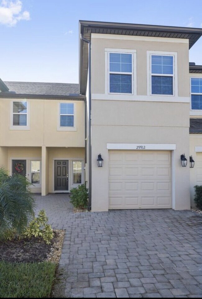 Building Photo - 29912 Southwell Ln