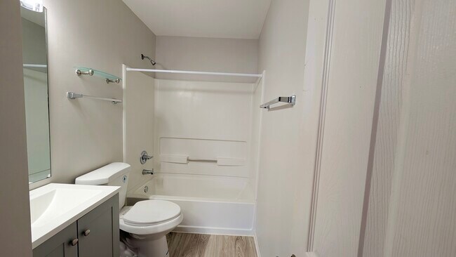 Building Photo - 2473 Frost Dr