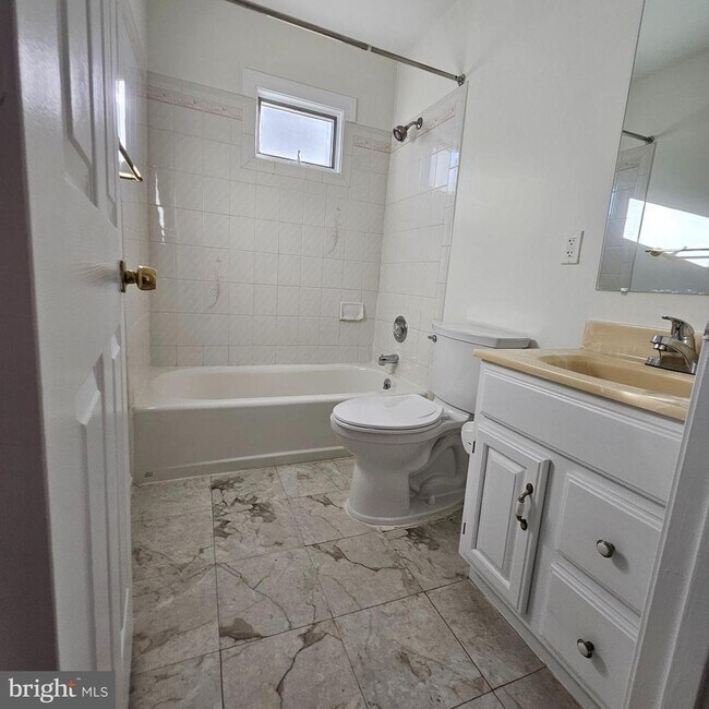 Building Photo - 5338 42nd St NW