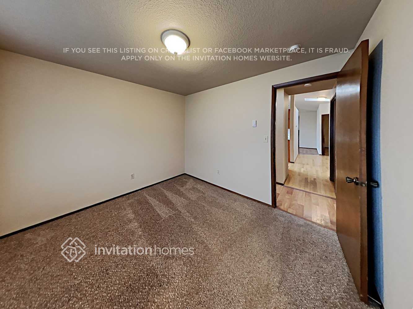 Building Photo - 16412 106th St Ct E