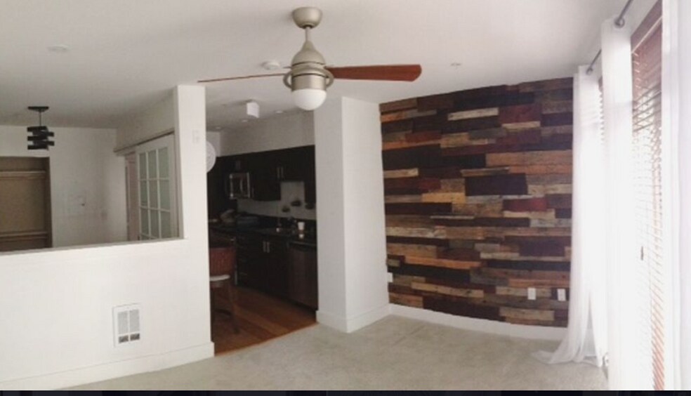 Building Photo - 5650 NW 24th AVE #414