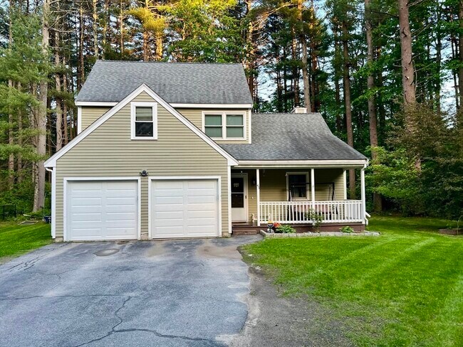 Building Photo - 45 Winterberry Way