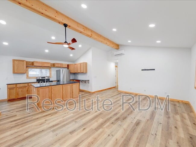 Building Photo - 1252 S Waugh St