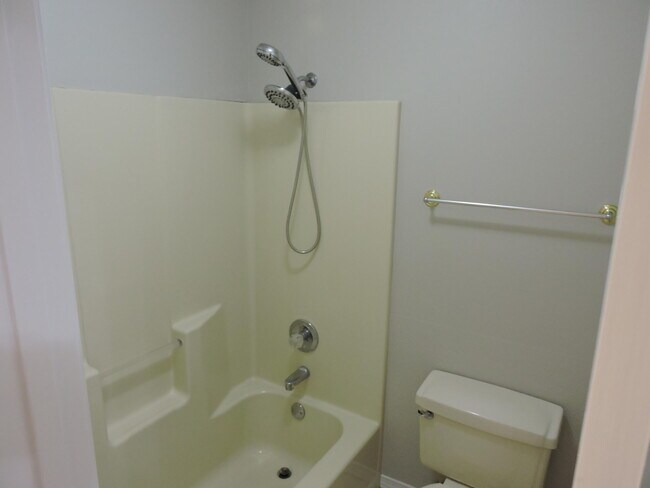 Building Photo - 2800 Wilson Ln