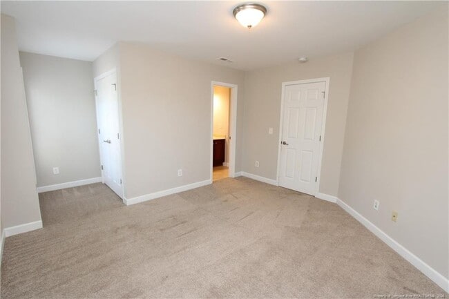 Building Photo - 5233 Stone Station Dr