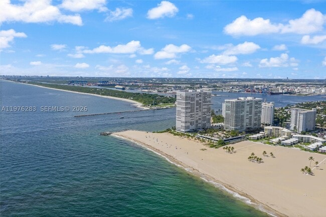 Building Photo - 2100 S Ocean Dr